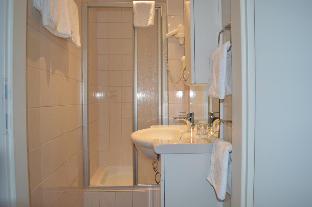 B & B Gmeineck เซโบเดิน ภายนอก รูปภาพ